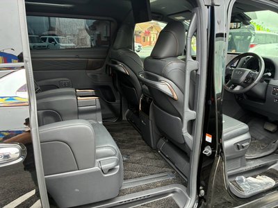 صورة مصغرة 18 لـ 2024 Toyota ALPHARD