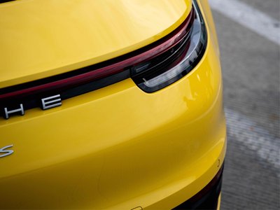 2021 Porsche 911 — миниатюра 16