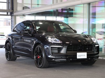 PORSCHE MACAN - 8