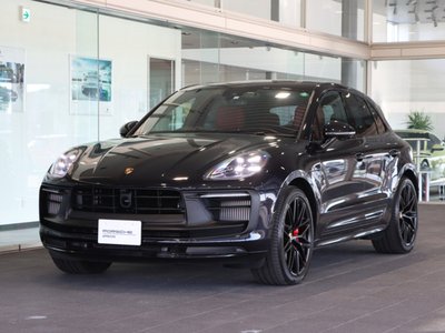PORSCHE MACAN - 4