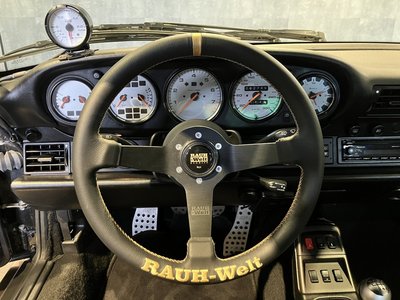 PORSCHE 911 - 10