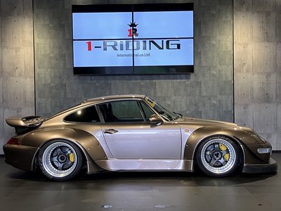 PORSCHE 911 - 4