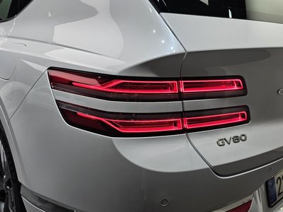 2025 Genesis GV80 — фото 10