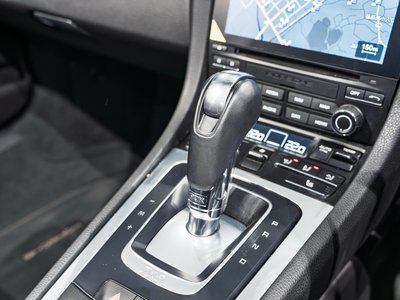 PORSCHE 718 - 8