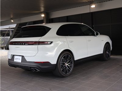 صورة 5 لـ 2026 Porsche CAYENNE