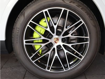 صورة 10 لـ 2026 Porsche CAYENNE