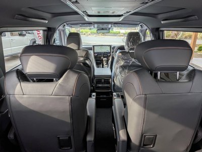 TOYOTA ALPHARD - 9