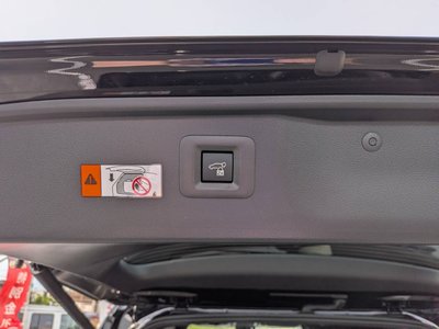 TOYOTA ALPHARD - 10
