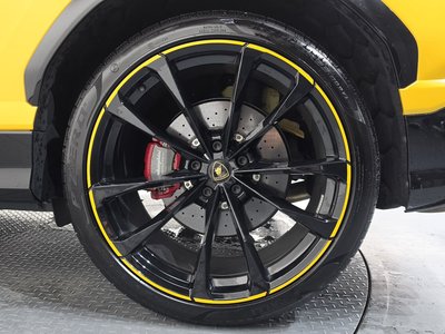 صورة 8 لـ 2022 Lamborghini URUS