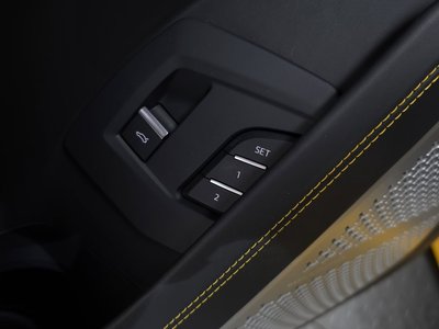 2022 Lamborghini URUS — миниатюра 30