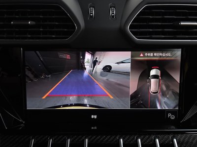 2022 Lamborghini URUS — миниатюра 20