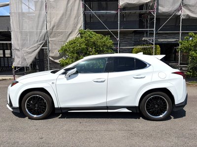 2023 LEXUS UX — фото 4