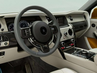 ROLLS-ROYCE CULLINAN - 9