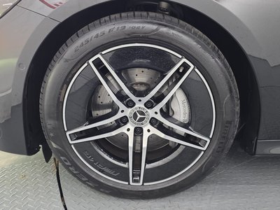 2025 Mercedes-BENZ E-CLASS 照片 6