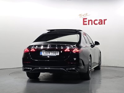2025 Mercedes-BENZ E-CLASS 照片 4