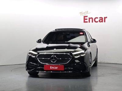 2025 Mercedes-BENZ E-CLASS 照片 2