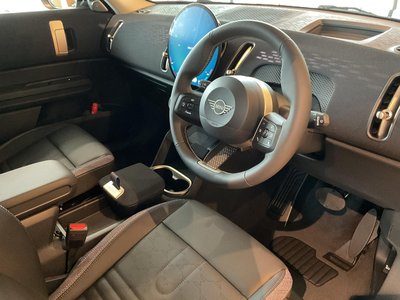 MINI MINI COUNTRYMAN - 10