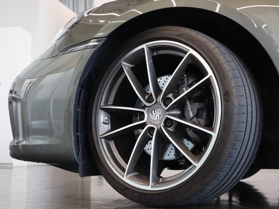PORSCHE 911 - 6