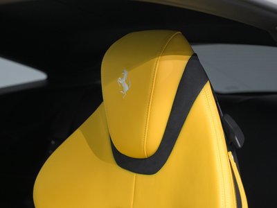 صورة مصغرة 18 لـ 2021 Ferrari ROMA
