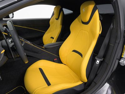 2021 Ferrari ROMA photo 4
