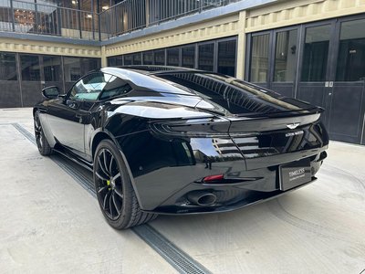 ASTON MARTIN DB11 - 7