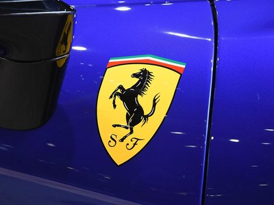2026 Ferrari SF90 SPIDER 缩略图 32