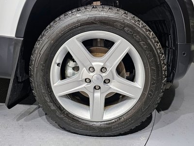 LAND ROVER DEFENDER - 6