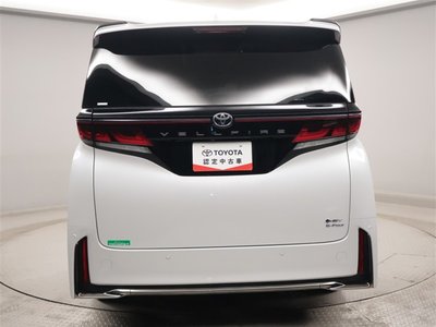 TOYOTA VELLFIRE - 4