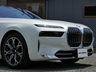 BMW 7 SERIES - 5