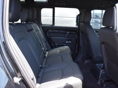 2025 LAND Rover DEFENDER 缩略图 15
