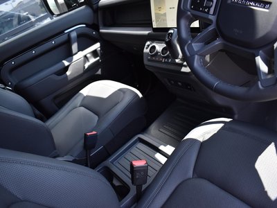 2025 LAND Rover DEFENDER 缩略图 13