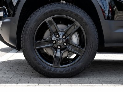 2025 LAND Rover DEFENDER 缩略图 23