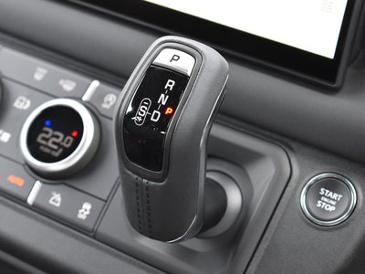 2025 LAND Rover DEFENDER 缩略图 24