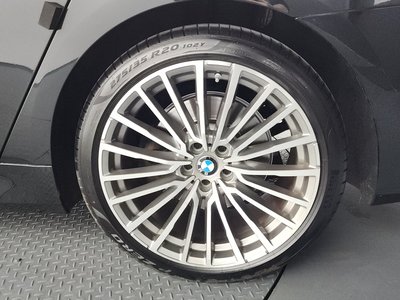 BMW 7 SERIES - 8