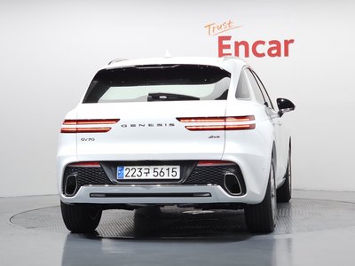 2023 Genesis GV70 photo 3