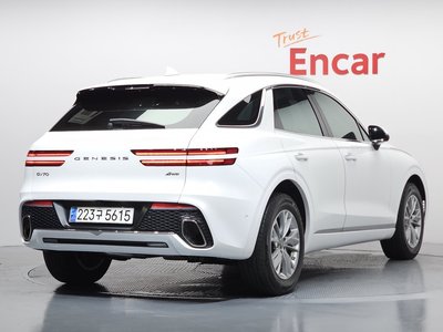 2023 Genesis GV70 photo 4
