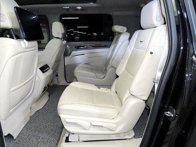 CADILLAC ESCALADE - 8