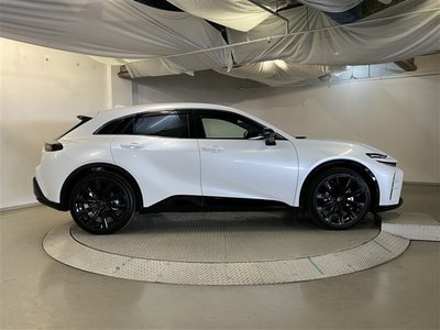 TOYOTA CROWN SPORT - 9