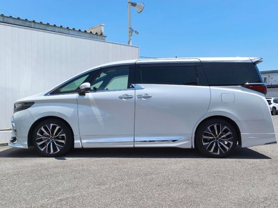 2024 Toyota ALPHARD — фото 9