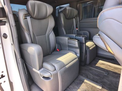 2024 Toyota ALPHARD — миниатюра 32