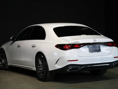 MERCEDES-BENZ E-CLASS - 4
