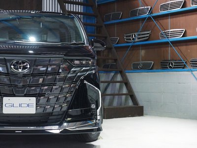 2026 TOYOTA ALPHARD photo 8