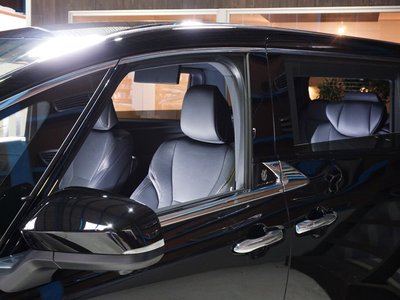 2026 TOYOTA ALPHARD photo 9