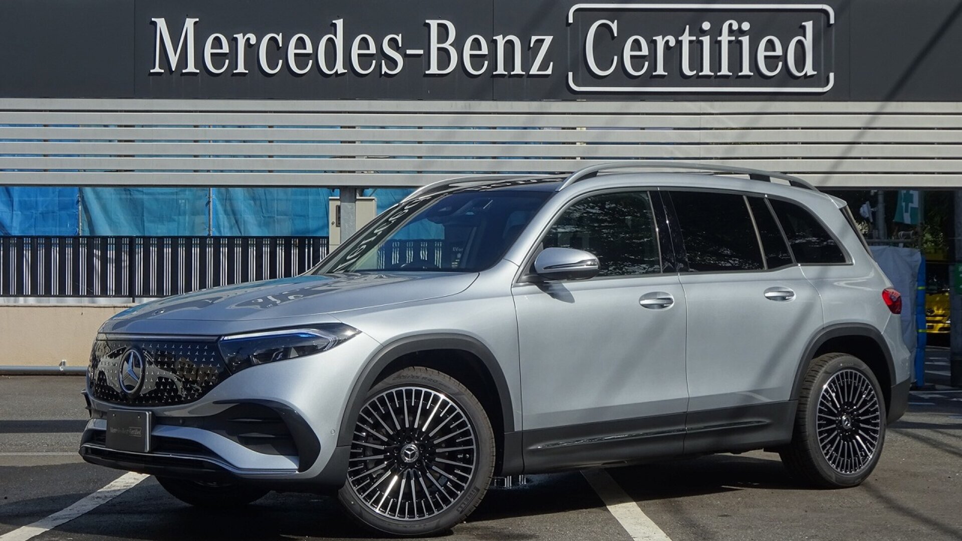 MERCEDES-BENZ EQB - View 1