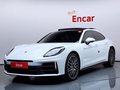 PORSCHE PANAMERA - 1