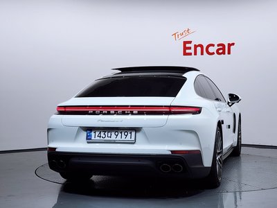 PORSCHE PANAMERA - 4