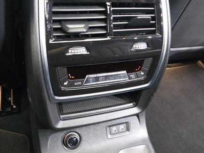 2025 BMW X7 — миниатюра 18