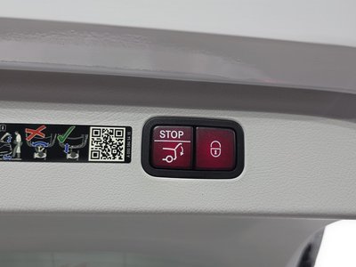 2023 Mercedes-BENZ EQE — миниатюра 24