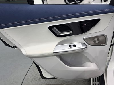 2023 Mercedes-BENZ EQE — миниатюра 15