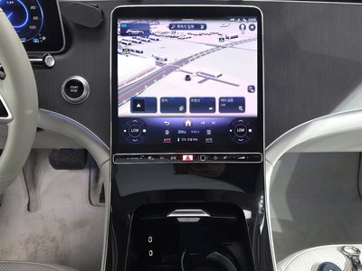 2023 Mercedes-BENZ EQE — миниатюра 19